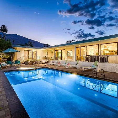 Luxury Deepwell Stunner - Desert Oasis Dream Home
